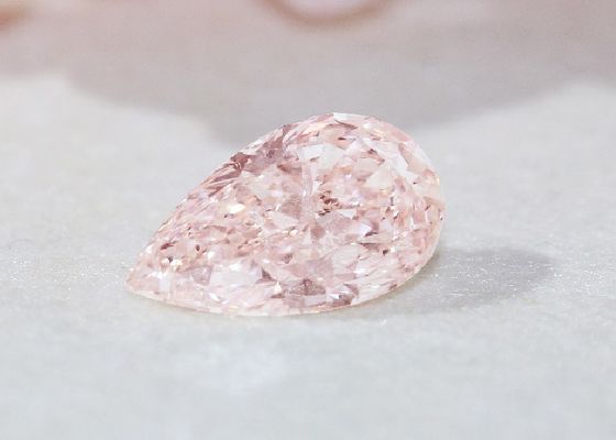 Perenvormige synthetische CVD Lab gegroeide roze diamanten 1.9ct-2.3ct Met IGI-certificaat
