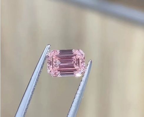 De synthetische Emerald Cut Lab Grown Pink-Buitensporige Lichte Rang van Diamantenjuwelen