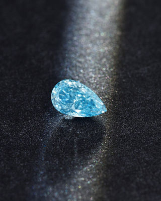 IGI verklaarde Buitensporig Levendig Blauw Synthetisch CVD Diamond Pear Shape 3.64ct