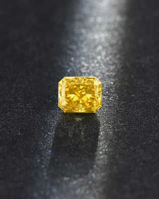 Van de Besnoeiingsdiamond loose lab created canary van HPHT Stralende Gele Diamanten 10 Mohs