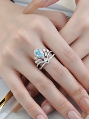 18K de gouden Blauwe Verlovingsring van Laboratoriumdiamond jewelry excellent pear cut