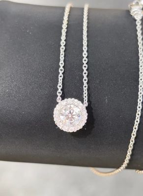 Ronde Lab Created Diamant Hanger Halsketting Met Halo Setting Hanger Lab Diamant Juwelen